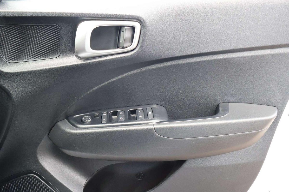 2025 Hyundai Venue QX.V5 MY25 image 21