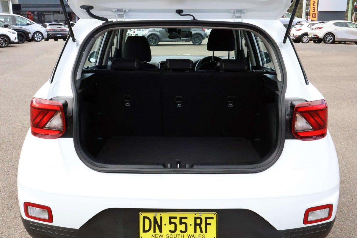 2025 Hyundai Venue QX.V5 MY25 image 24