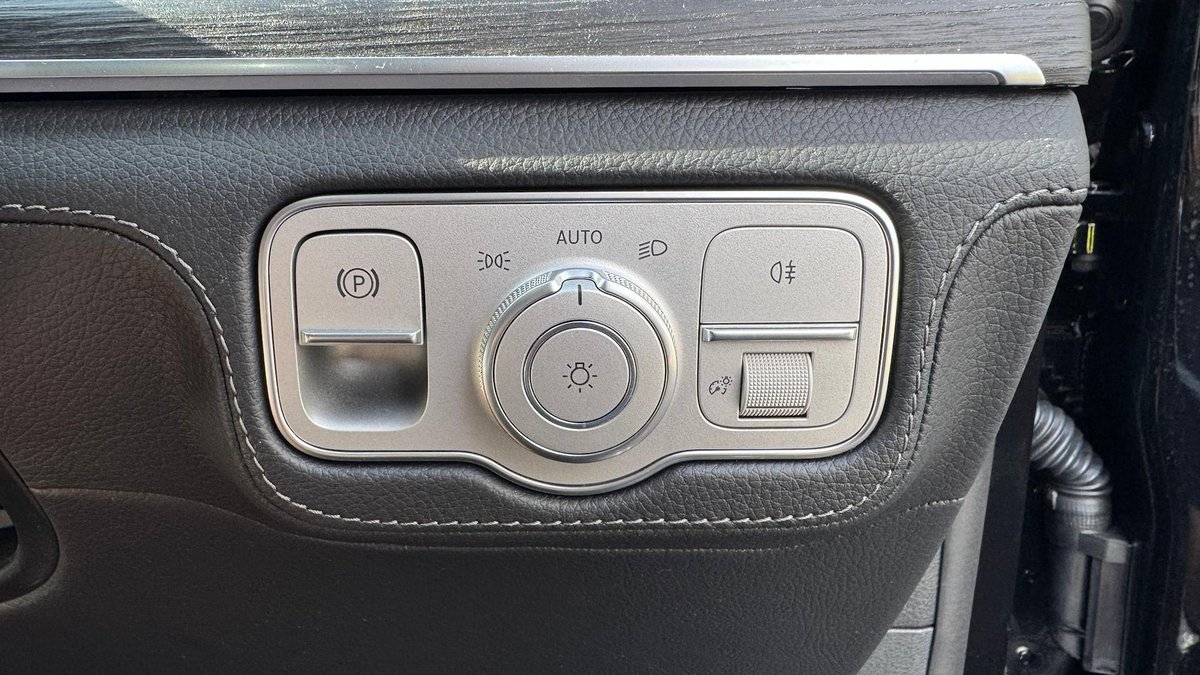 2026 Mercedes-Benz GLE-Class GLE450 C167 Four Wheel Drive image 11