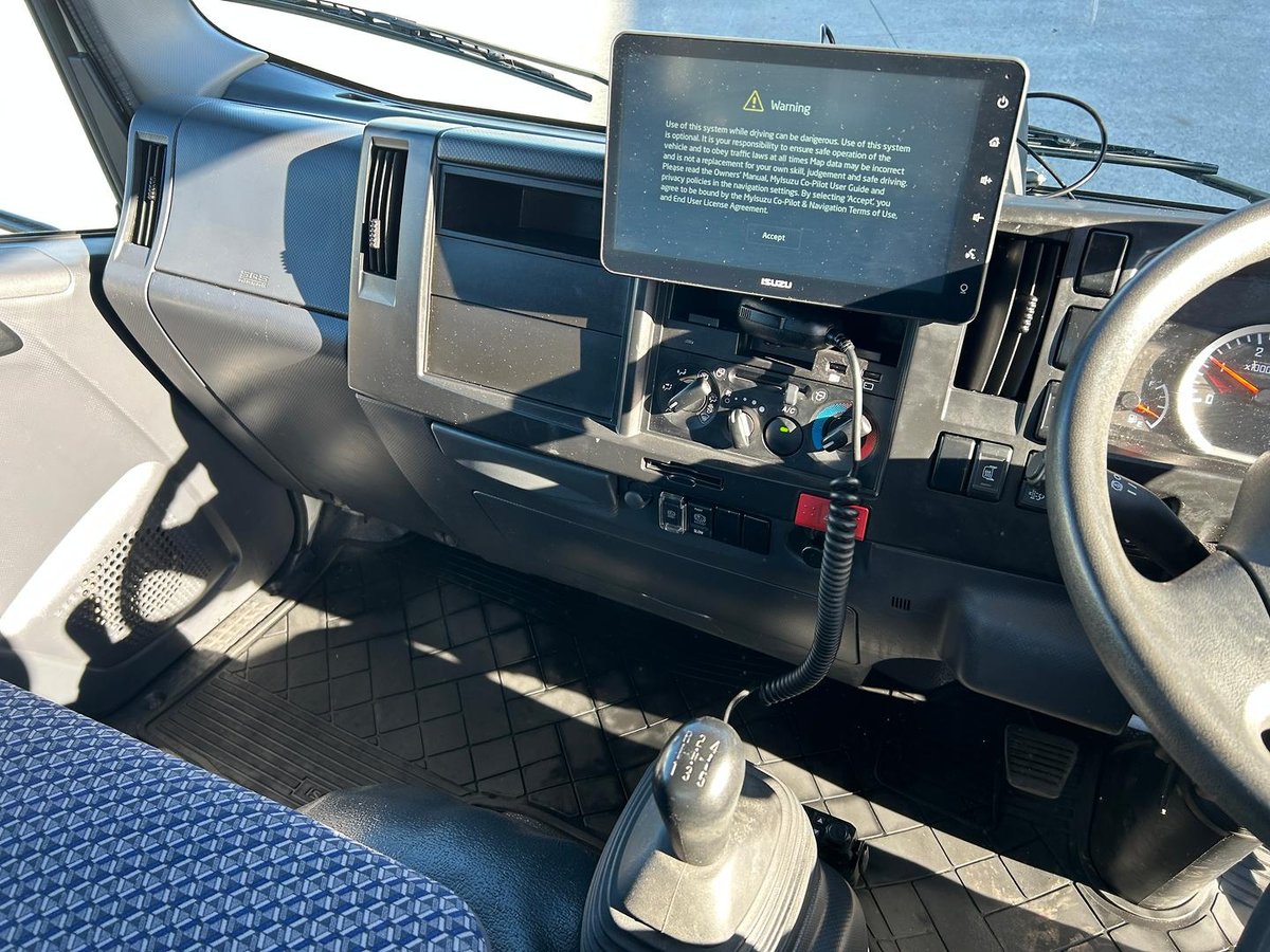 2023 Isuzu N Series NLR 45-150 image 15