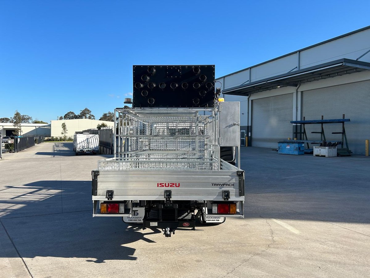 2023 Isuzu N Series NLR 45-150 image 18