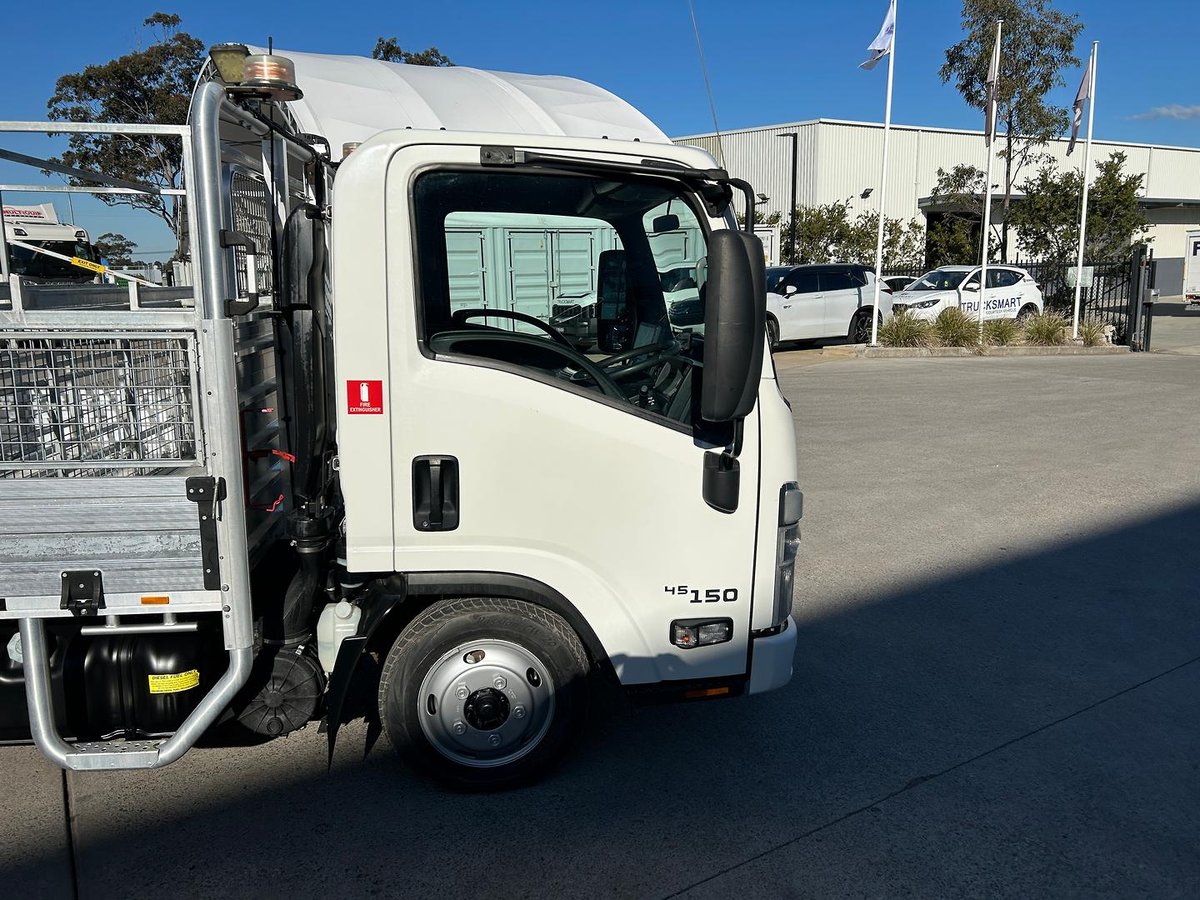 2023 Isuzu N Series NLR 45-150 image 11