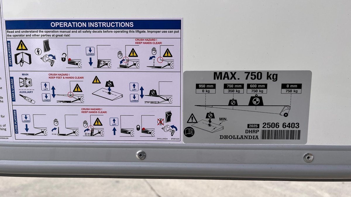 2025 Hino 300 Series 616 image 40