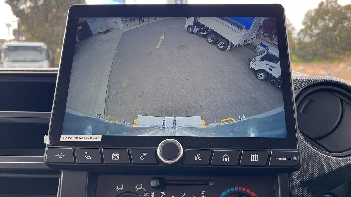 2025 Hino 300 Series 616 image 34