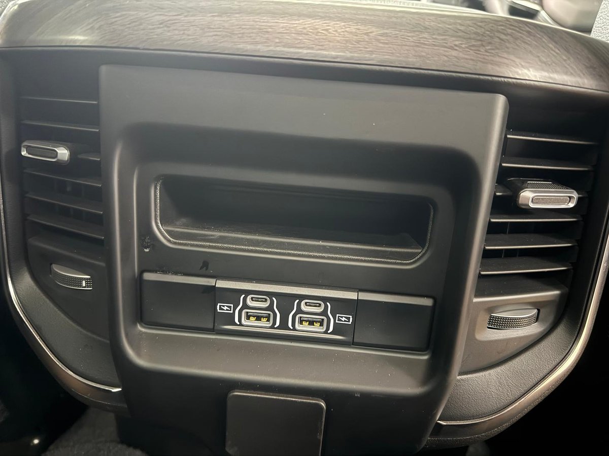 2025 RAM 2500 Laramie DJ MY25 4X4 Dual Range image 17