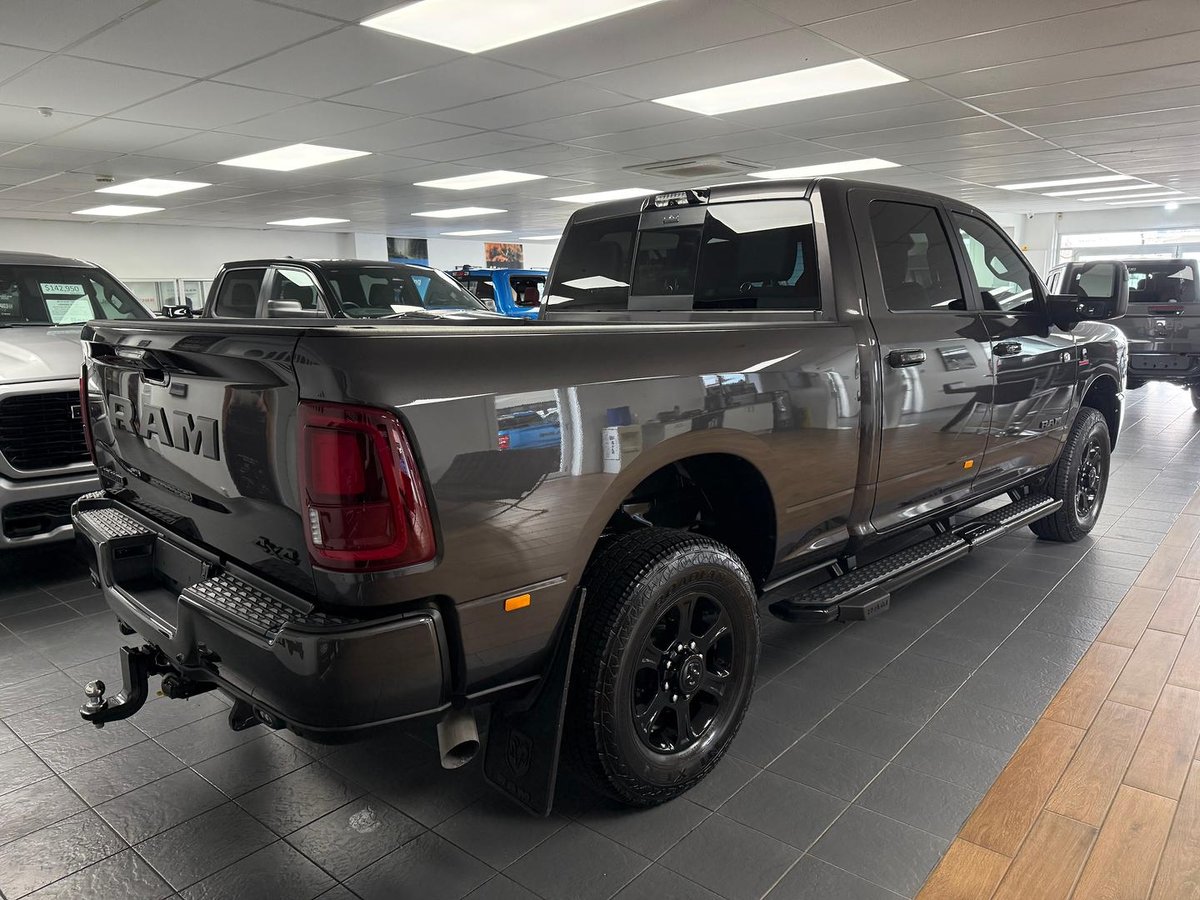 2025 RAM 2500 Laramie DJ MY25 4X4 Dual Range image 13