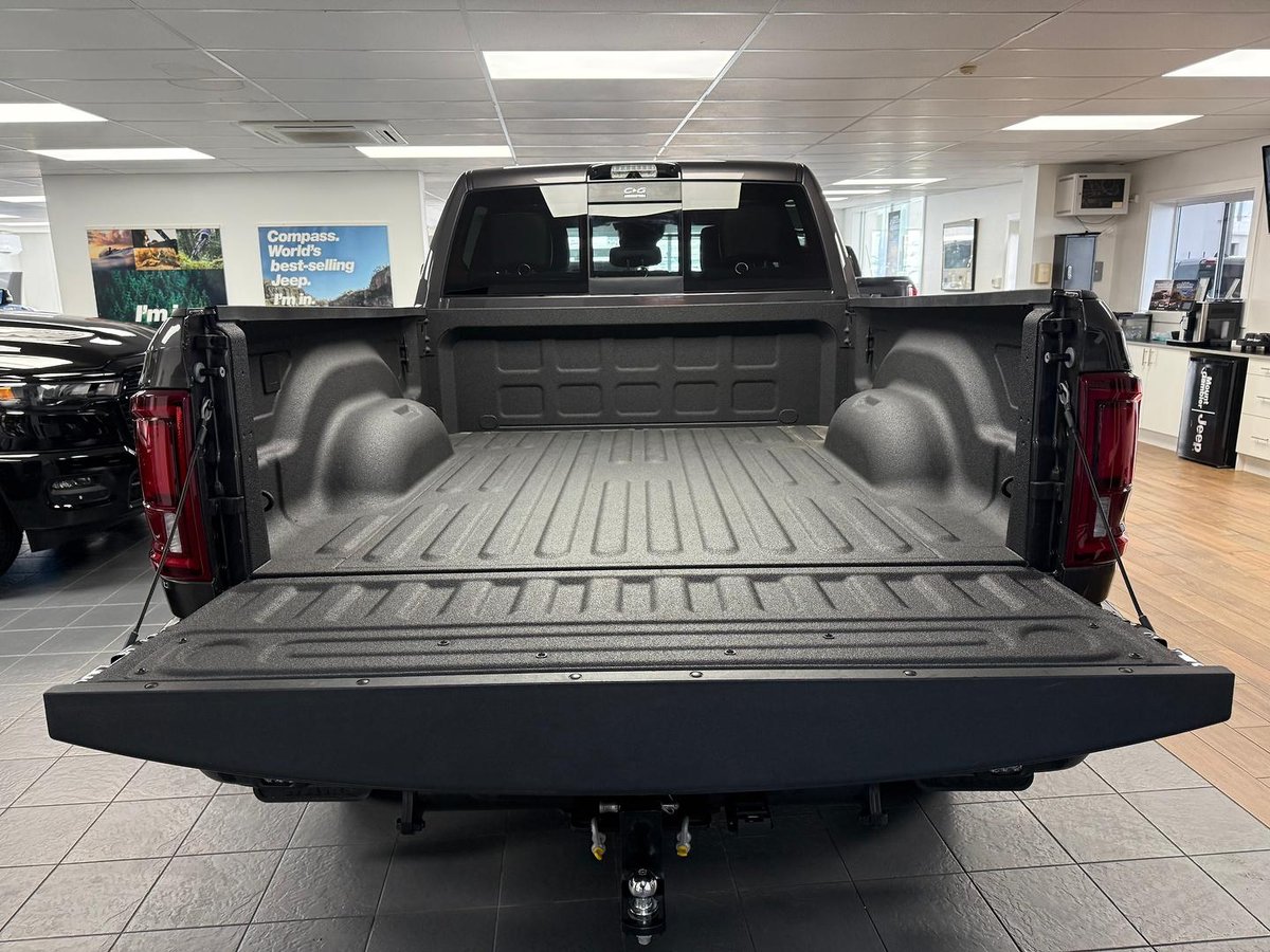 2025 RAM 2500 Laramie DJ MY25 4X4 Dual Range image 12