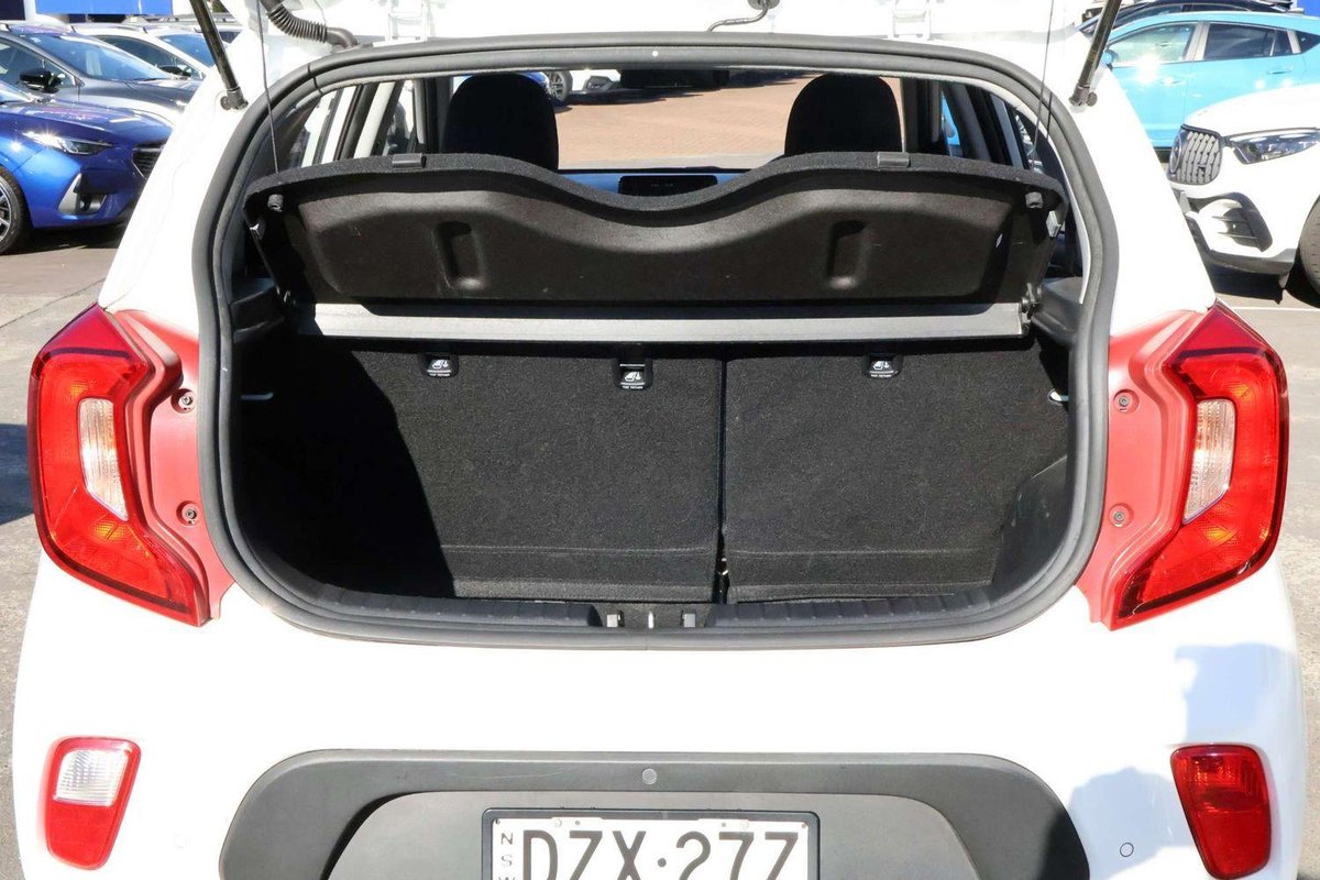 2020 Hyundai i30 image 23