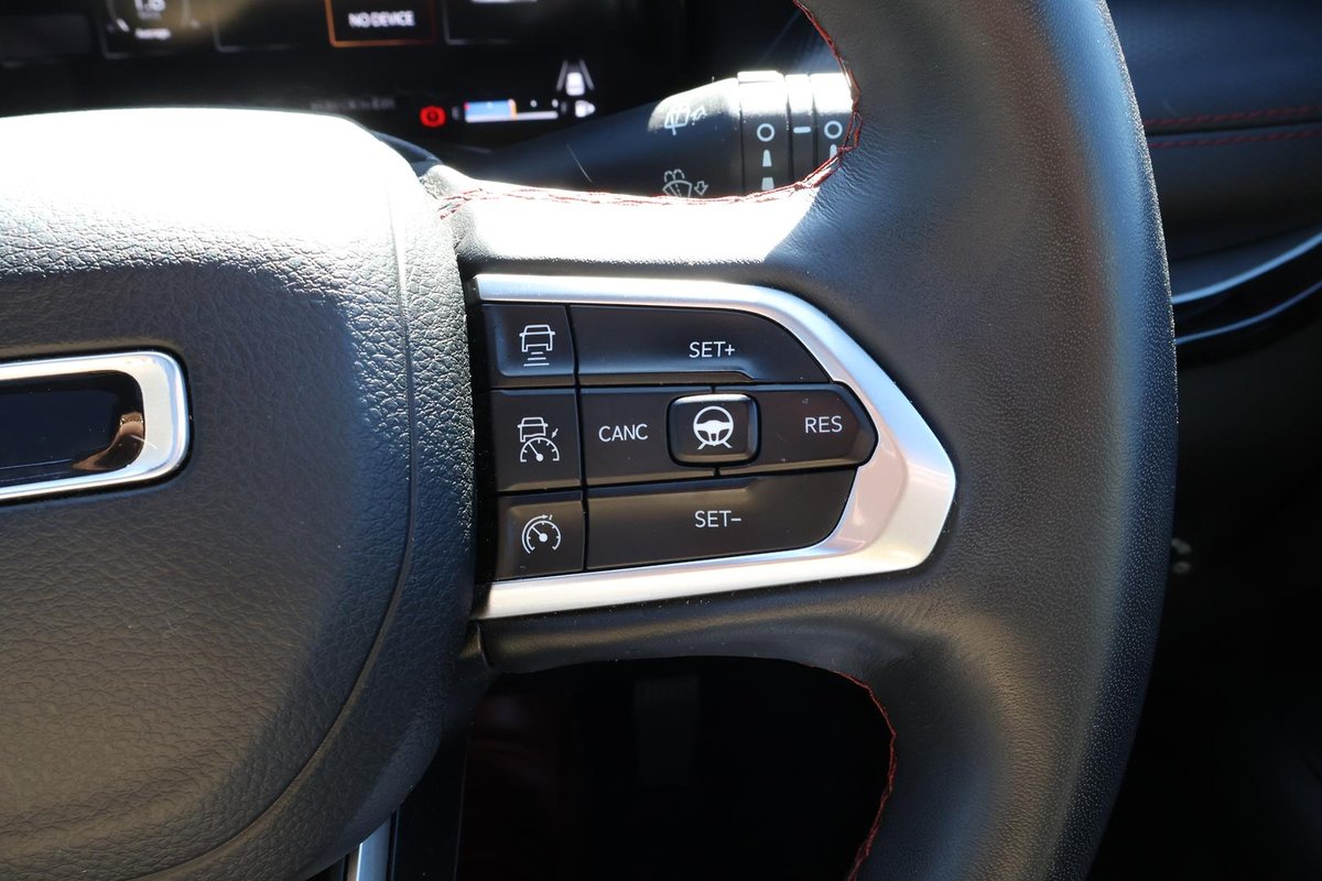 2023 Jeep Compass Trailhawk M6 MY23 4X4 Dual Range image 13
