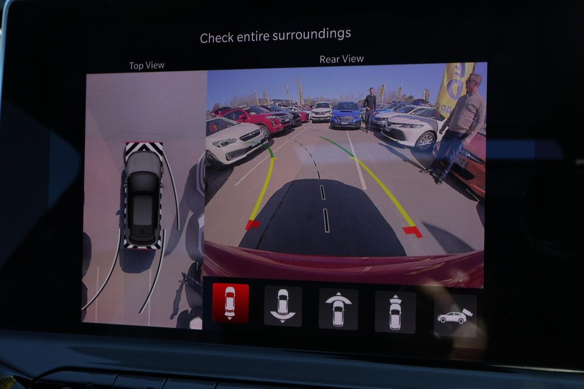 2023 Jeep Compass Trailhawk M6 MY23 4X4 Dual Range image 17