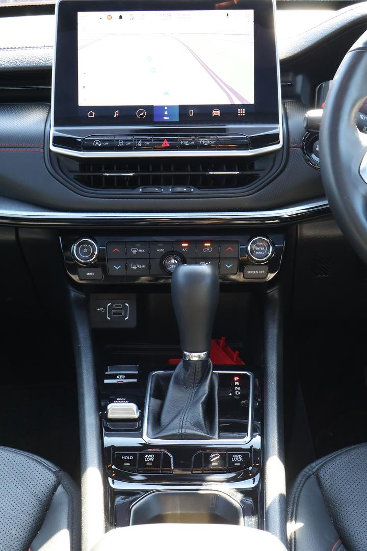 2023 Jeep Compass Trailhawk M6 MY23 4X4 Dual Range image 19