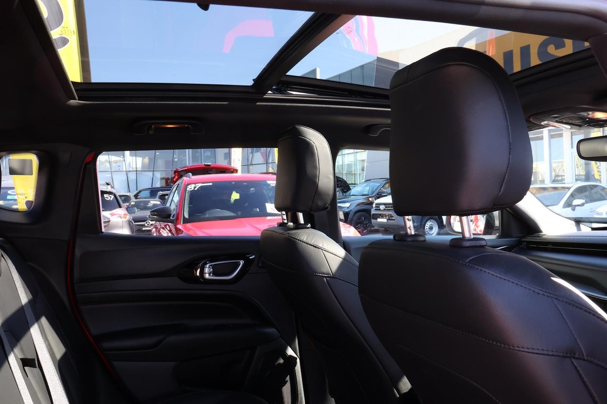 2023 Jeep Compass Trailhawk M6 MY23 4X4 Dual Range image 25
