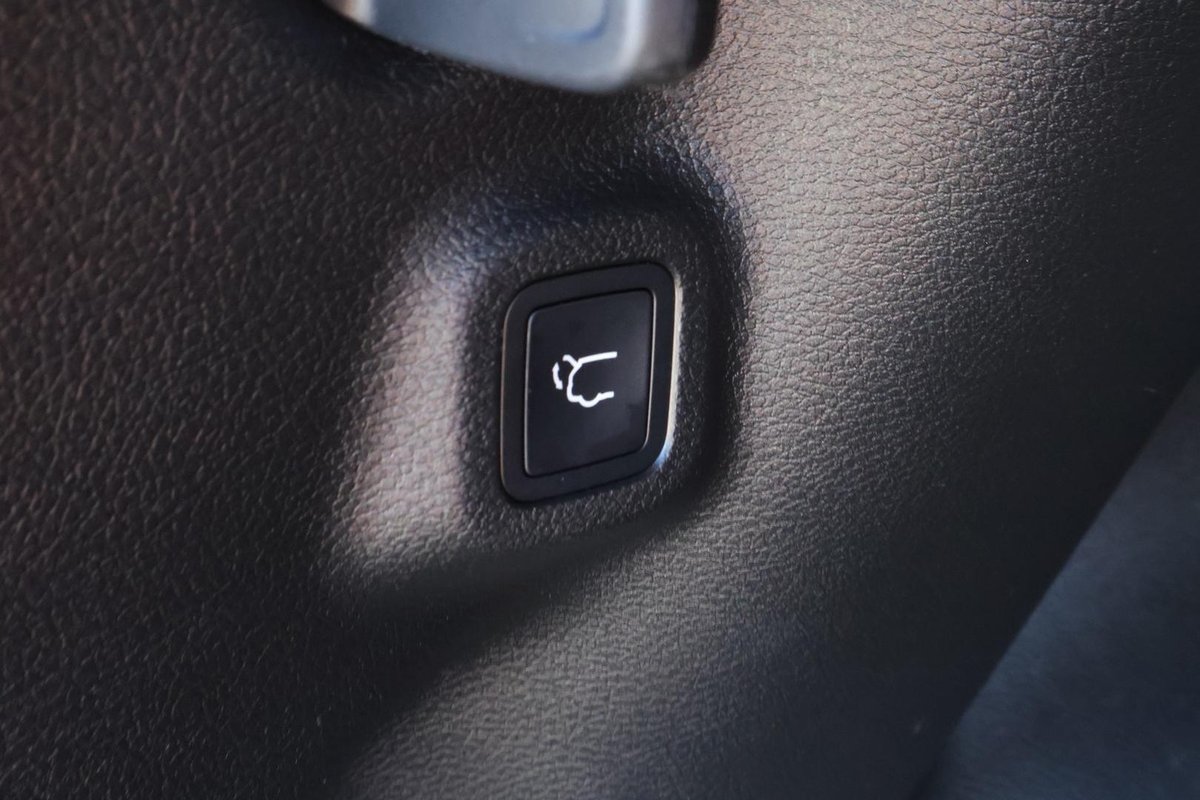 2023 Jeep Compass Trailhawk M6 MY23 4X4 Dual Range image 31