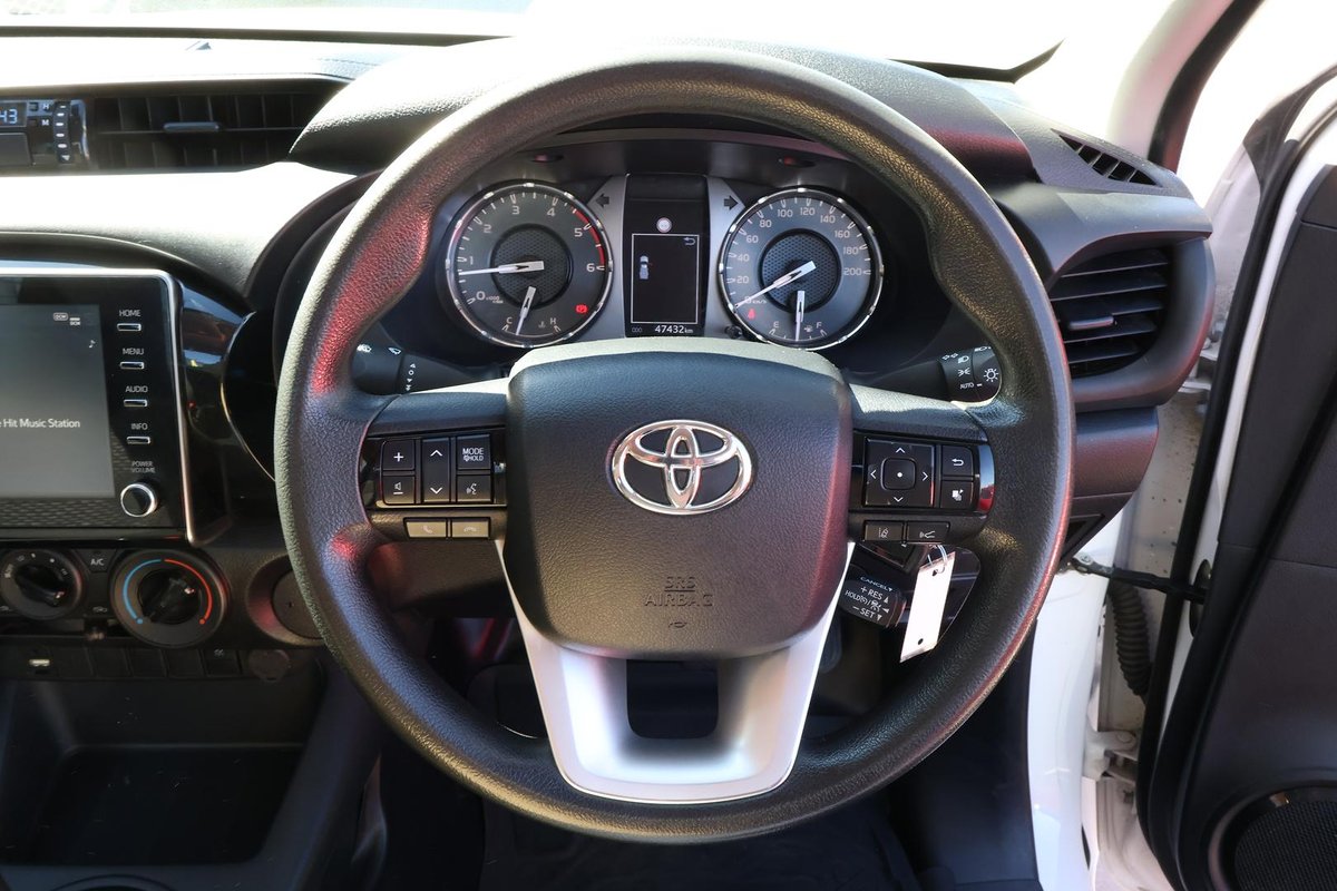 2023 Toyota Hilux Workmate Hi-Rider GUN135R 4x2 image 7