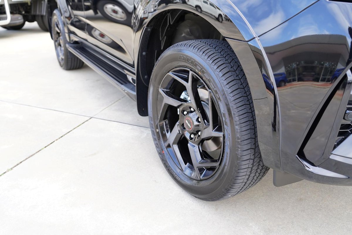 2025 Isuzu MU-X X-TERRAIN MY25.5 4X4 Dual Range image 10