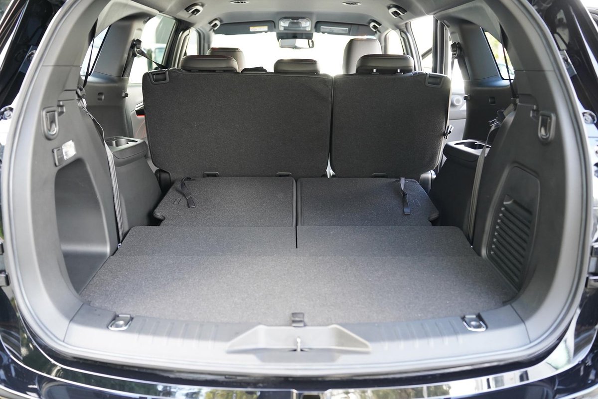 2025 Isuzu MU-X X-TERRAIN MY25.5 4X4 Dual Range image 29