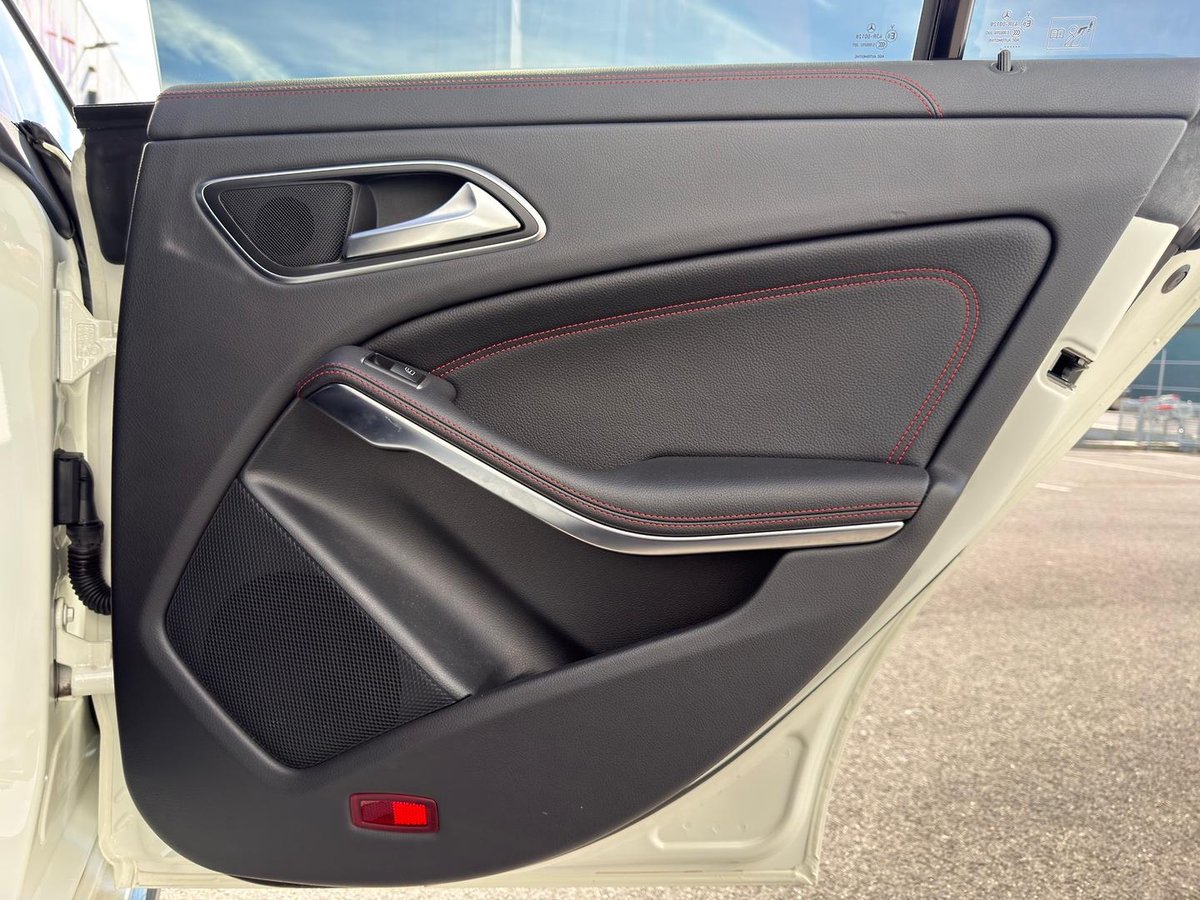 2016 Mercedes-Benz CLA-Class CLA45 AMG X117 Four Wheel Drive image 32