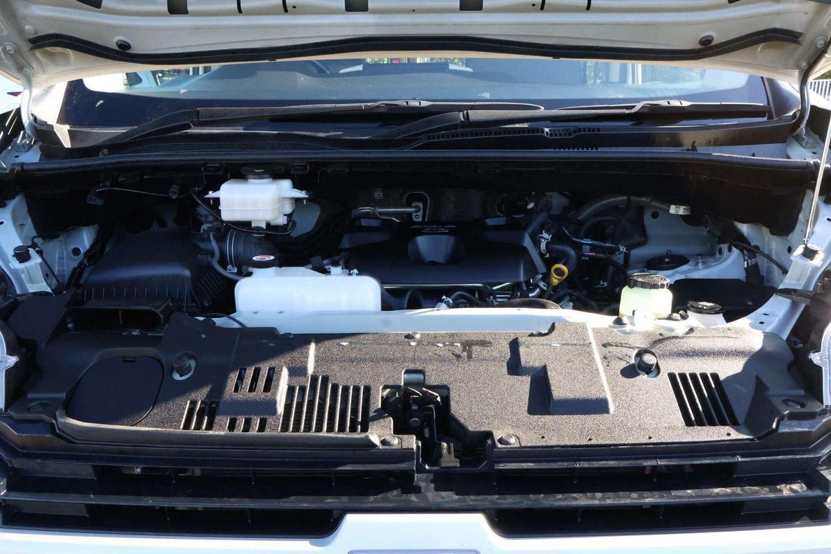 2024 Toyota Hiace GDH300R image 25
