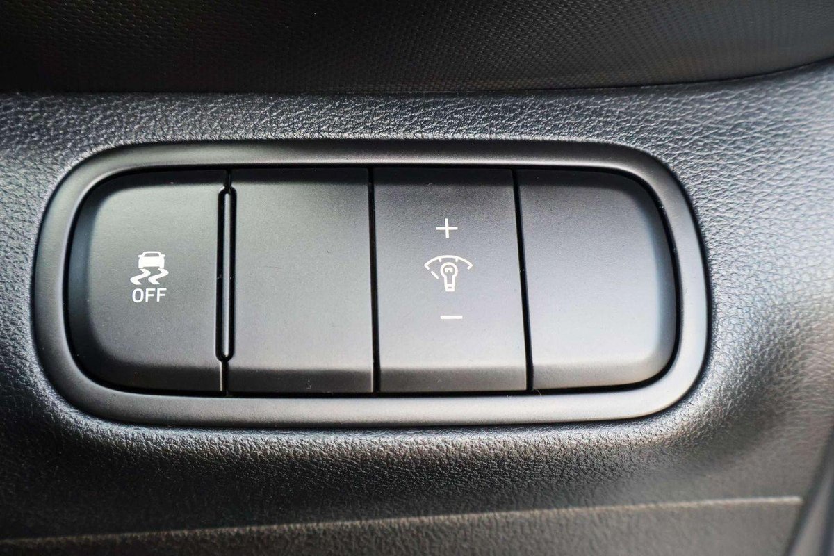 2025 Hyundai Venue QX.V5 MY25 image 19