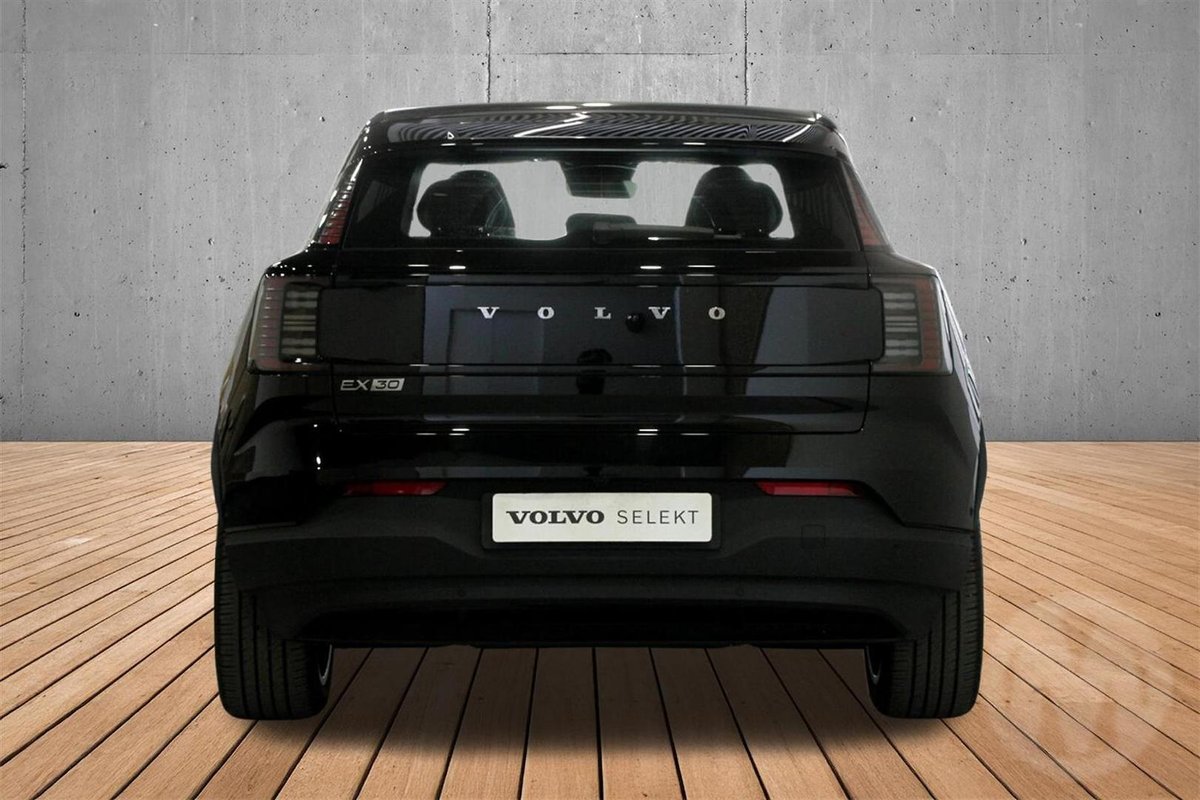 2024 Volvo EX30 Single Motor Extended Range Ultra MY24 image 19