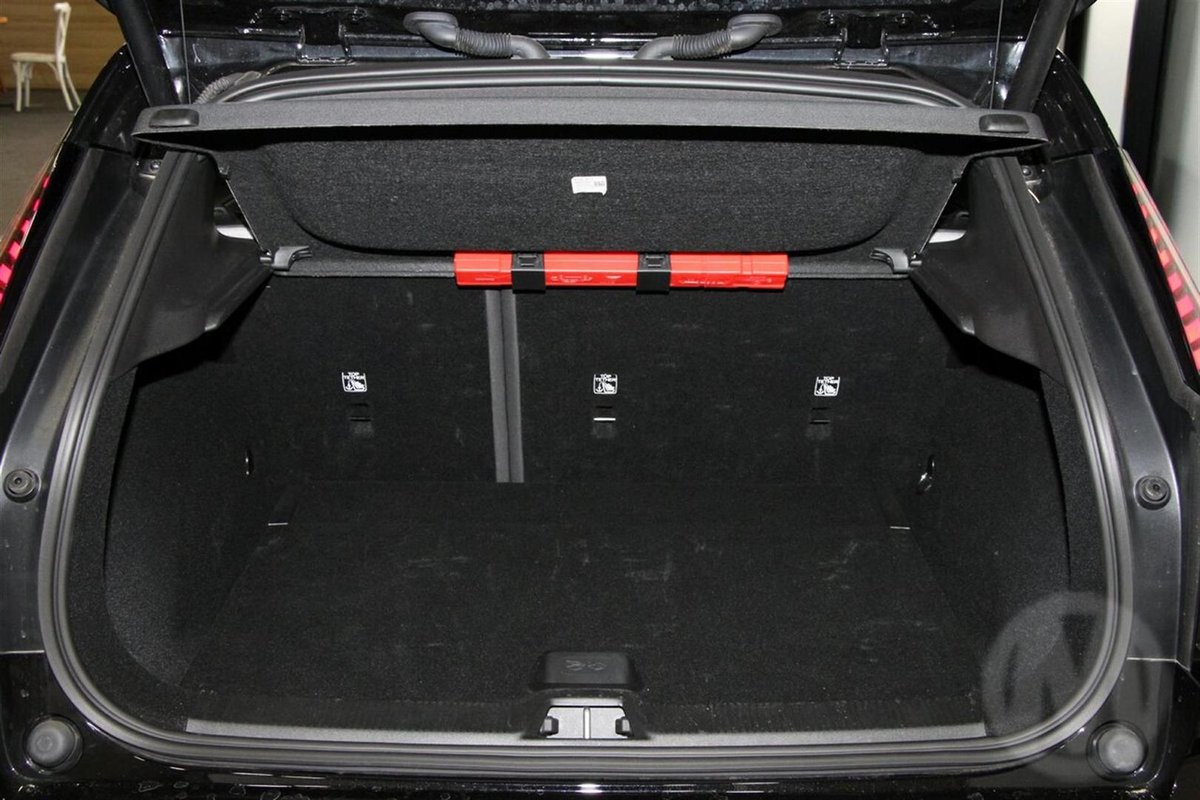 2024 Volvo EX30 Single Motor Extended Range Ultra MY24 image 20