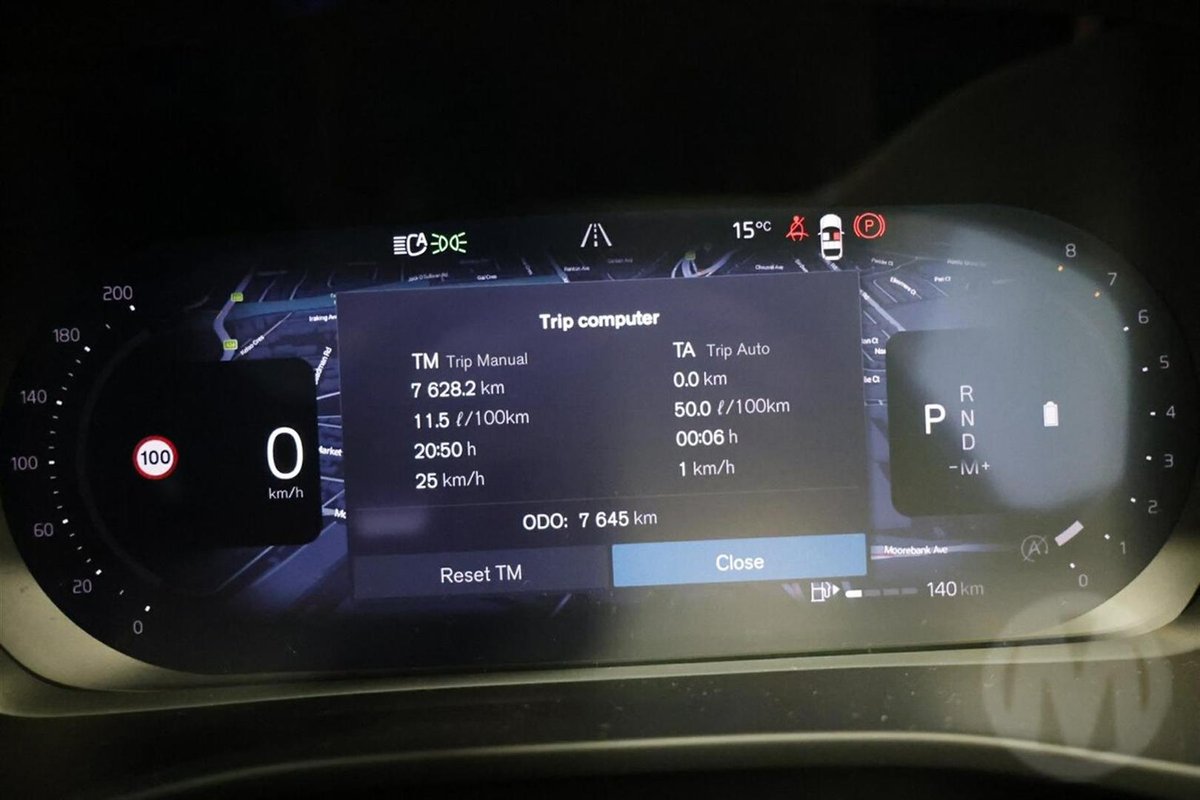 2025 Volvo XC40 Ultra B4 Dark MY26 AWD image 11