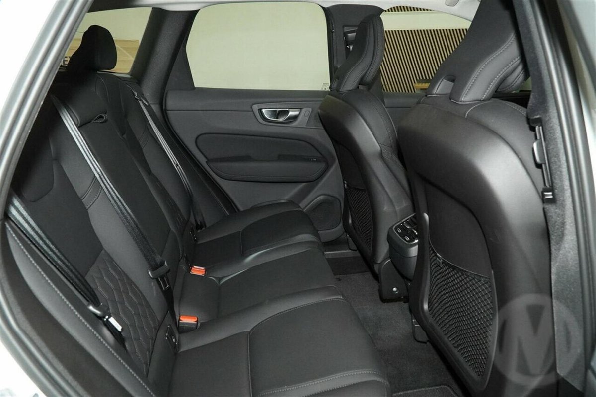 2025 Volvo XC60 Plus B5 Bright MY26 AWD image 8
