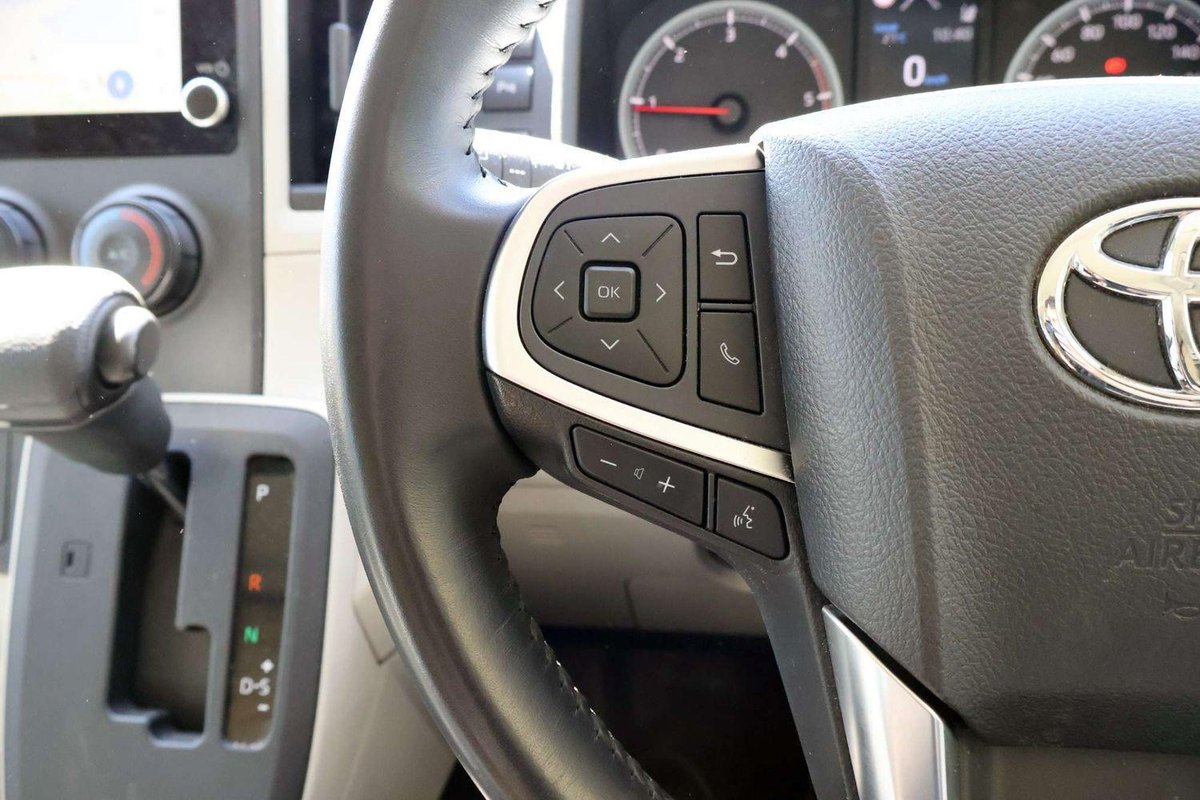 2024 Toyota Hiace GDH300R image 16