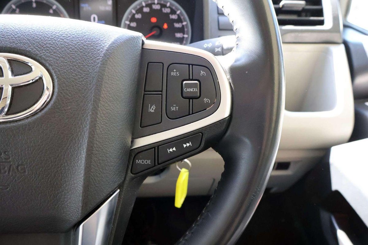 2024 Toyota Hiace GDH300R image 17