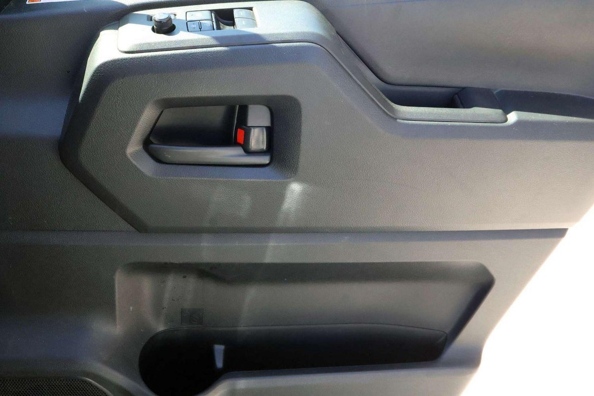 2024 Toyota Hiace GDH300R image 19