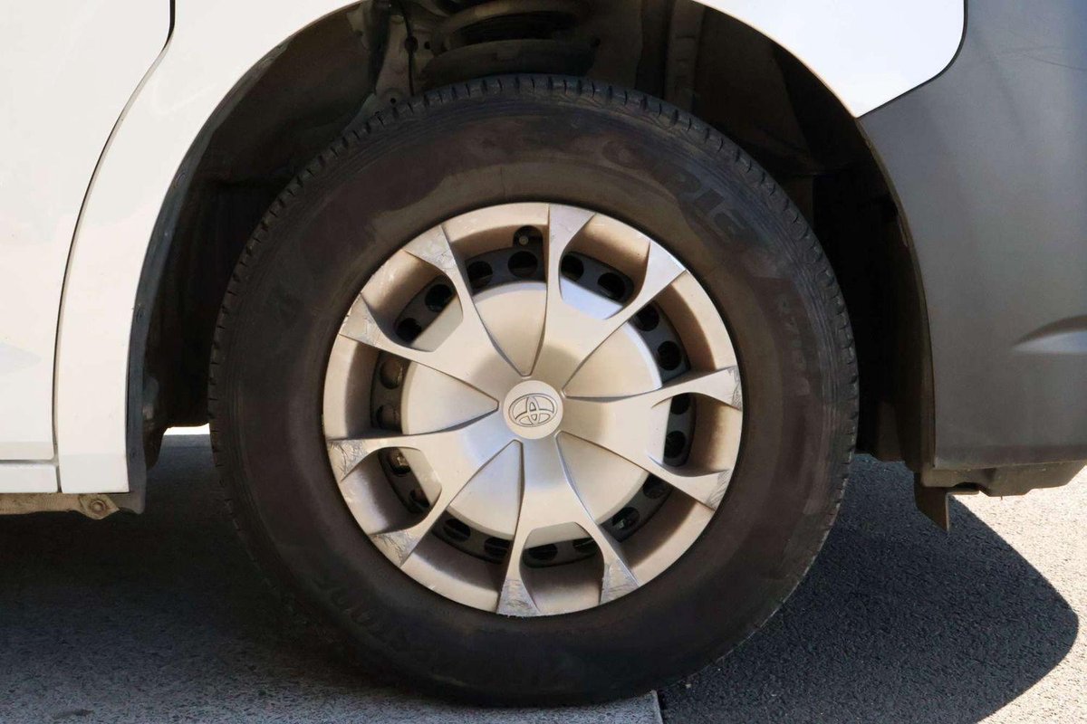 2024 Toyota Hiace GDH300R image 9