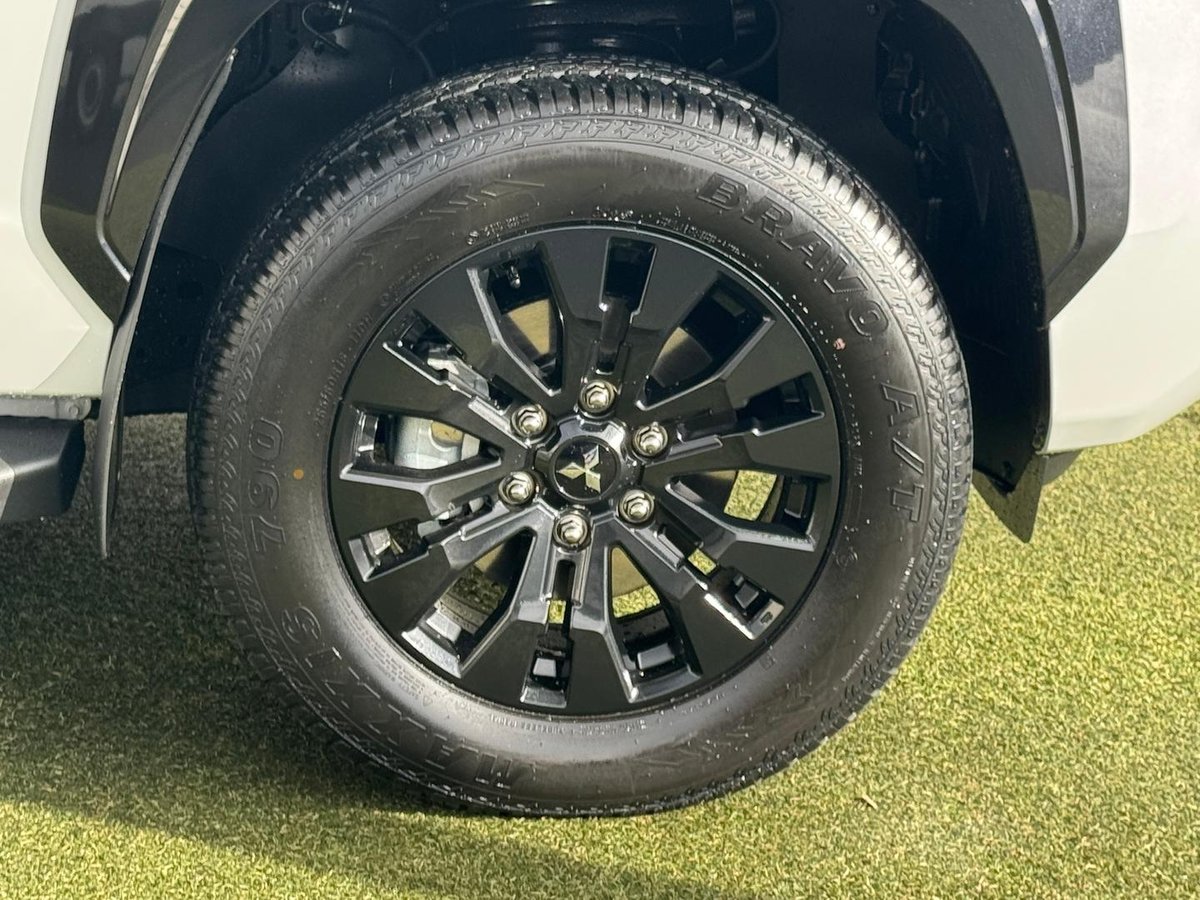 2026 Mitsubishi Triton GSR MV MY26 4X4 Dual Range image 11