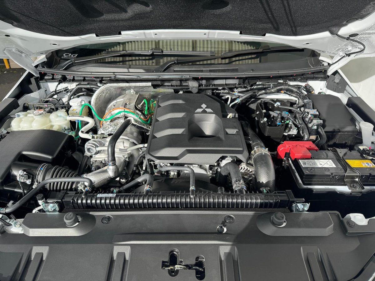 2026 Mitsubishi Triton GSR MV MY26 4X4 Dual Range image 9