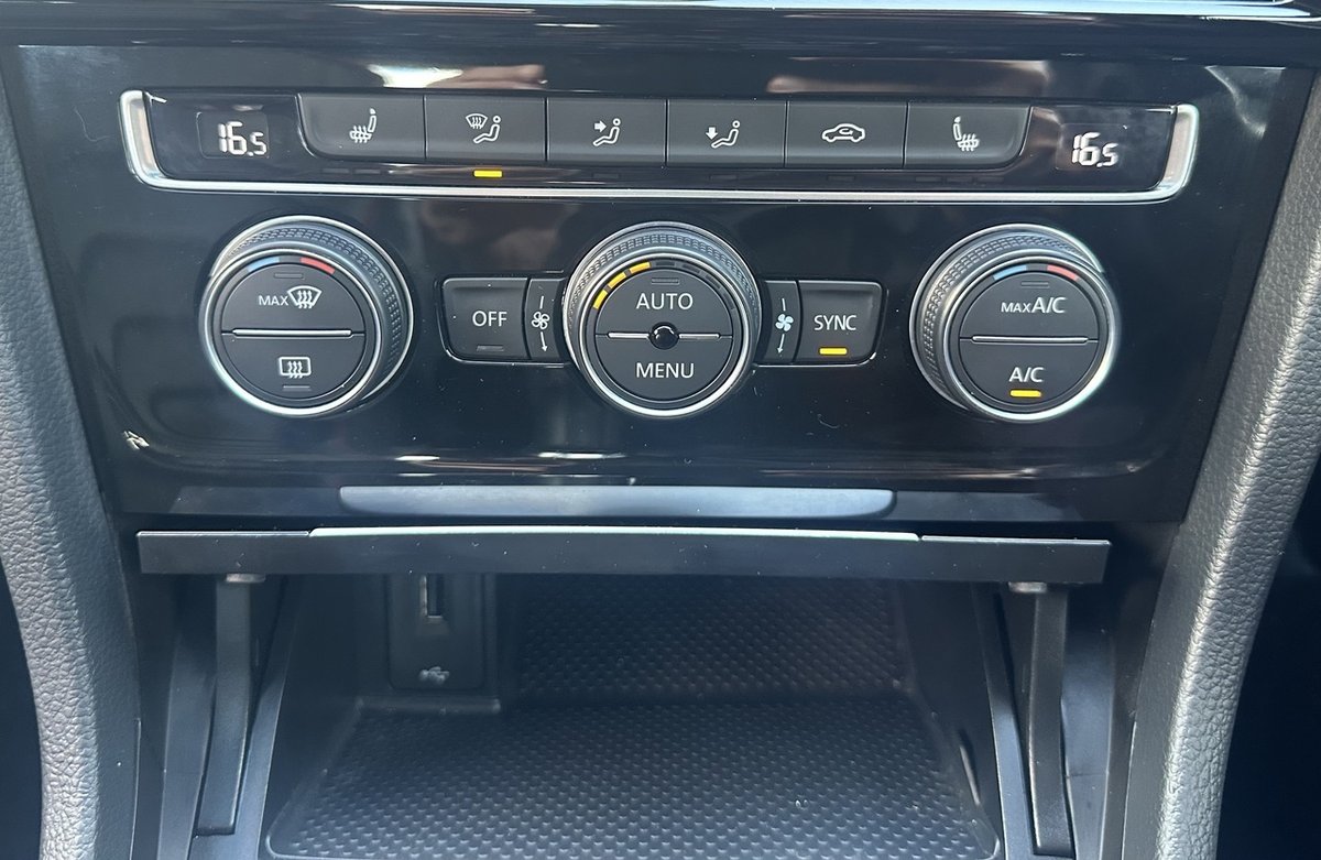 2019 Volkswagen Golf GTI 7.5 MY19.5 image 25