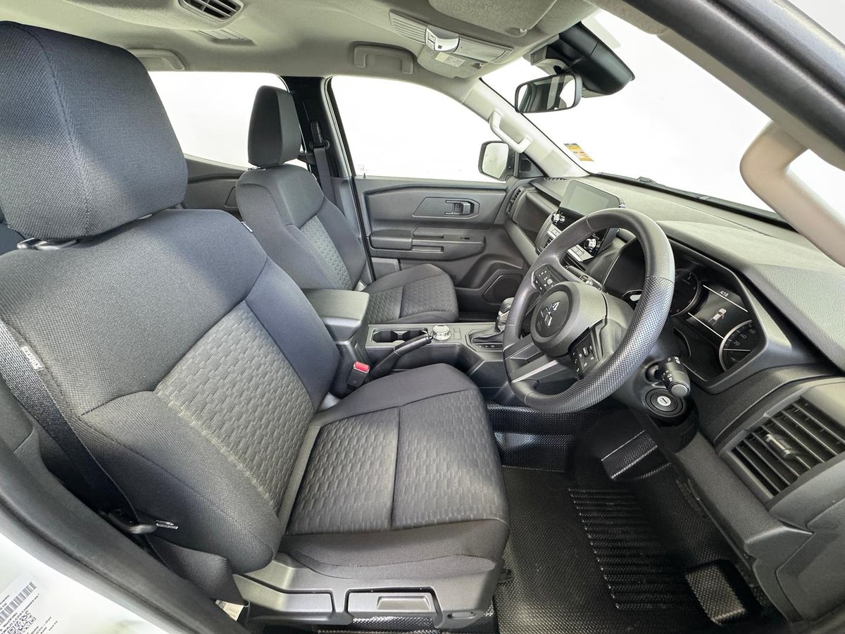 2026 Mitsubishi Triton GLX MV MY26 4X4 Dual Range image 31