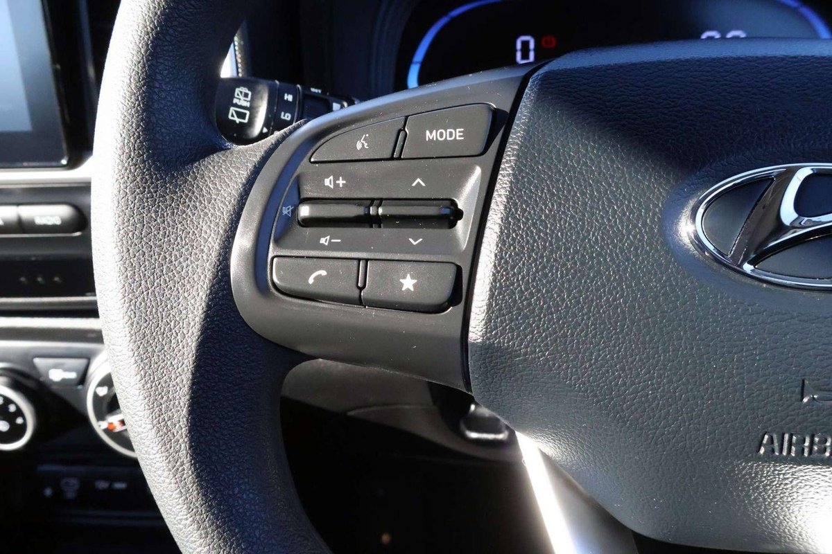 2025 Hyundai Venue QX.V5 MY25 image 17
