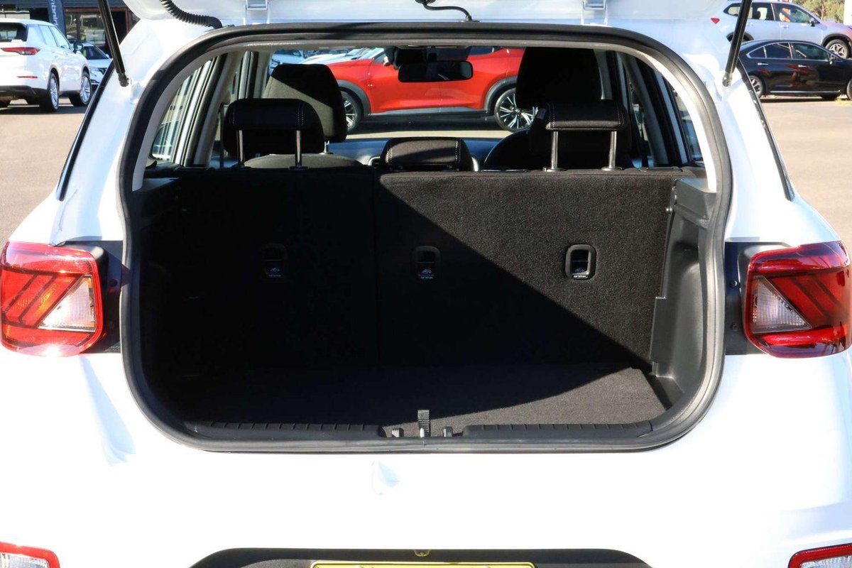 2025 Hyundai Venue QX.V5 MY25 image 23