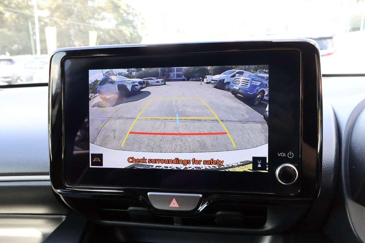 2025 Toyota Yaris Ascent Sport Hybrid MXPH10R image 13
