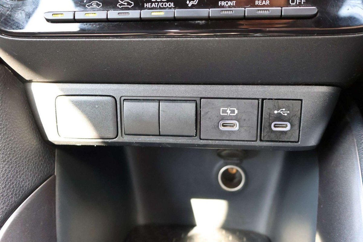 2025 Toyota Yaris Ascent Sport Hybrid MXPH10R image 15