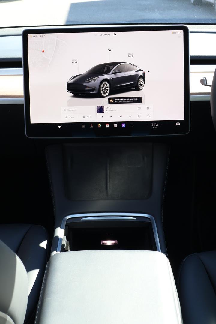 2022 Tesla Model 3 Long Range AWD image 19