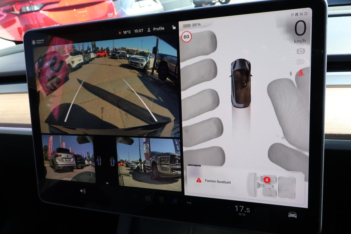2022 Tesla Model 3 Long Range AWD image 15