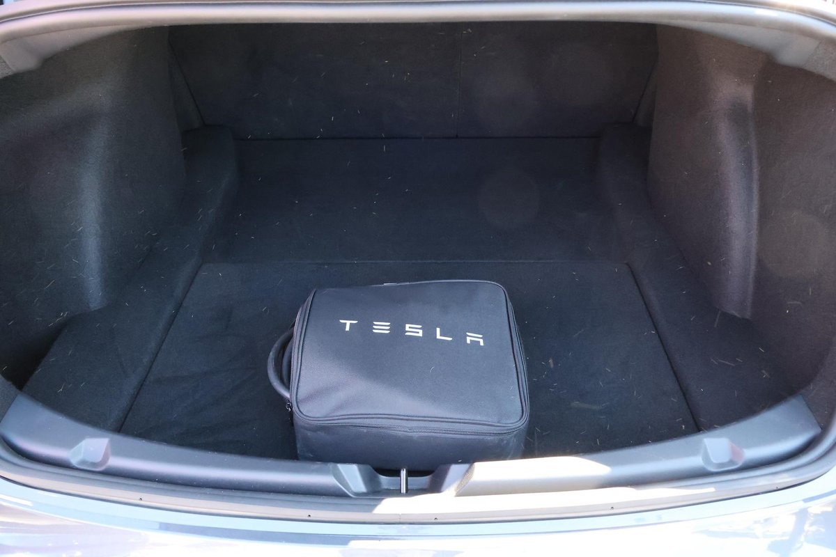 2022 Tesla Model 3 Long Range AWD image 28