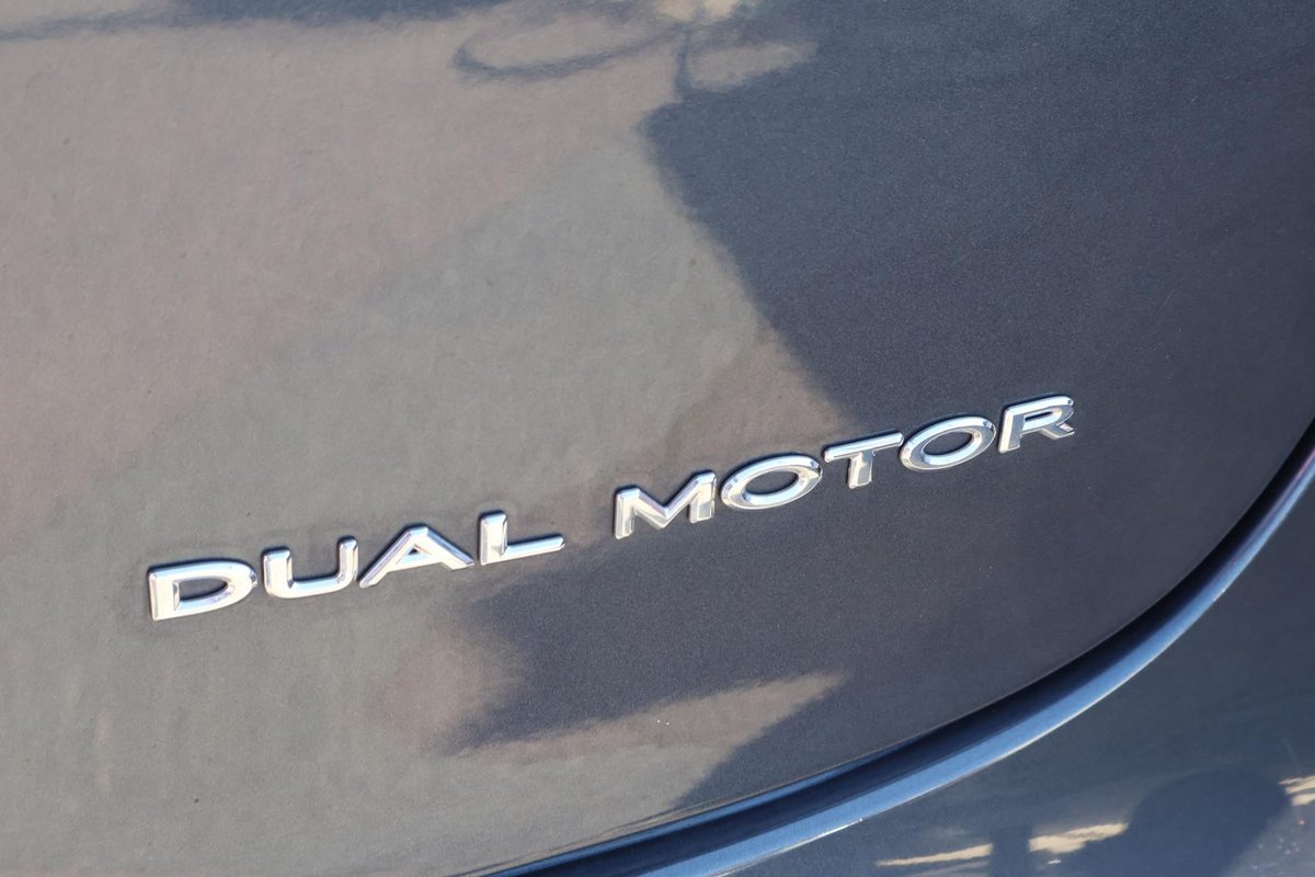 2022 Tesla Model 3 Long Range AWD image 34