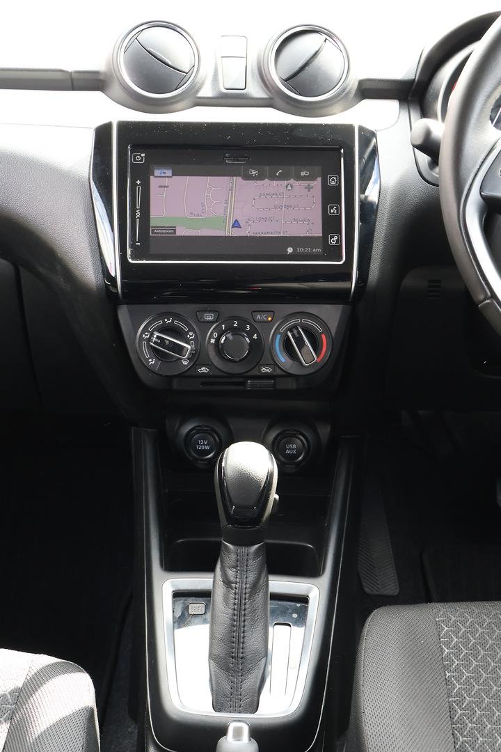 2023 Suzuki Swift GL AZ Series II image 17