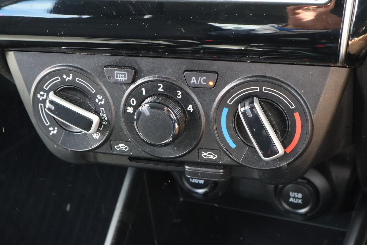 2023 Suzuki Swift GL AZ Series II image 18