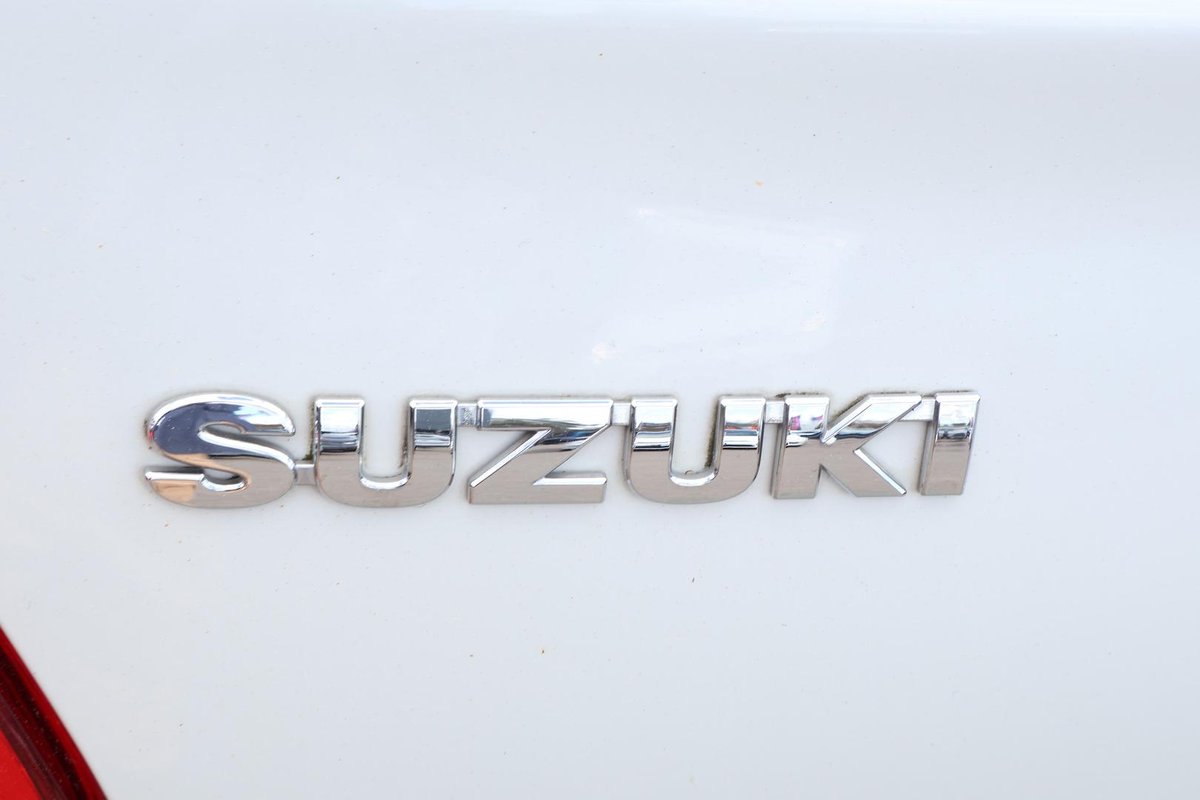 2023 Suzuki Swift GL AZ Series II image 27