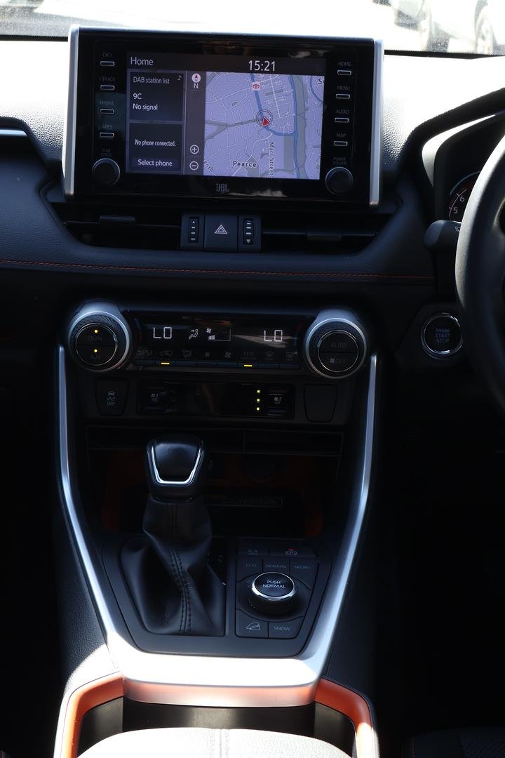 2022 Toyota RAV4 image 18