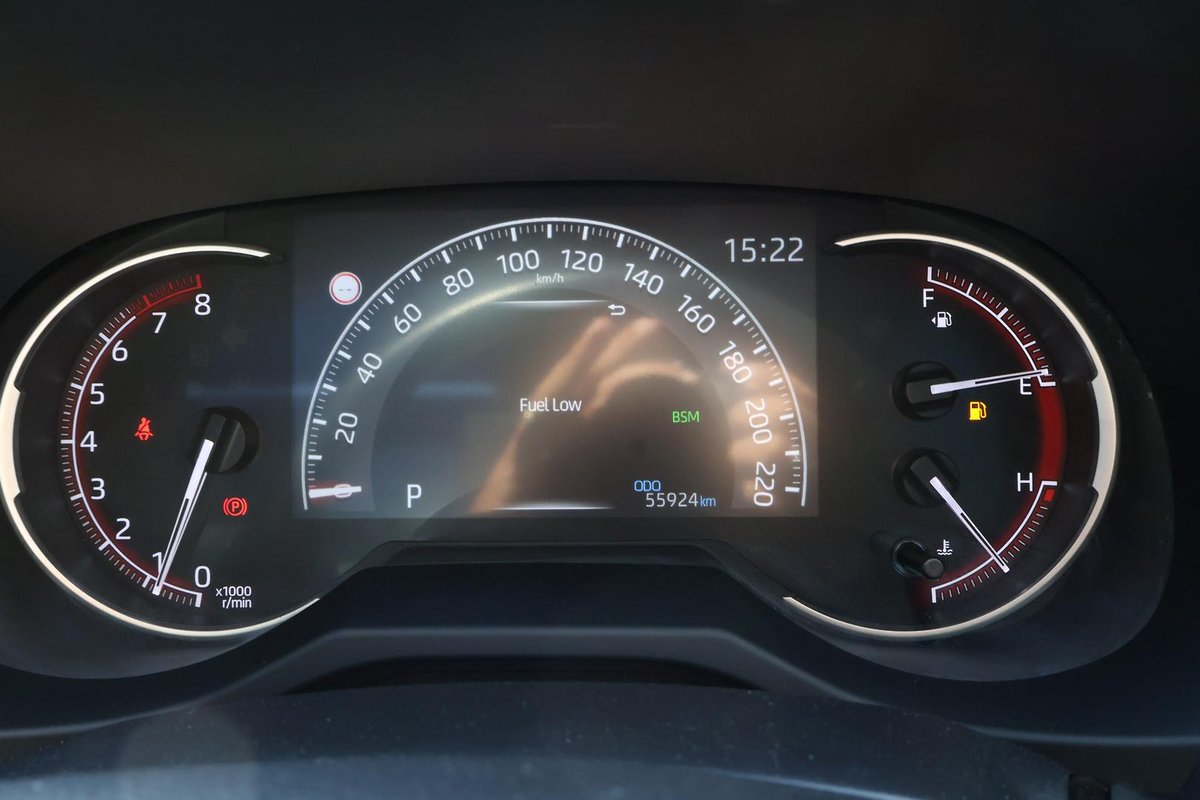 2022 Toyota RAV4 image 13
