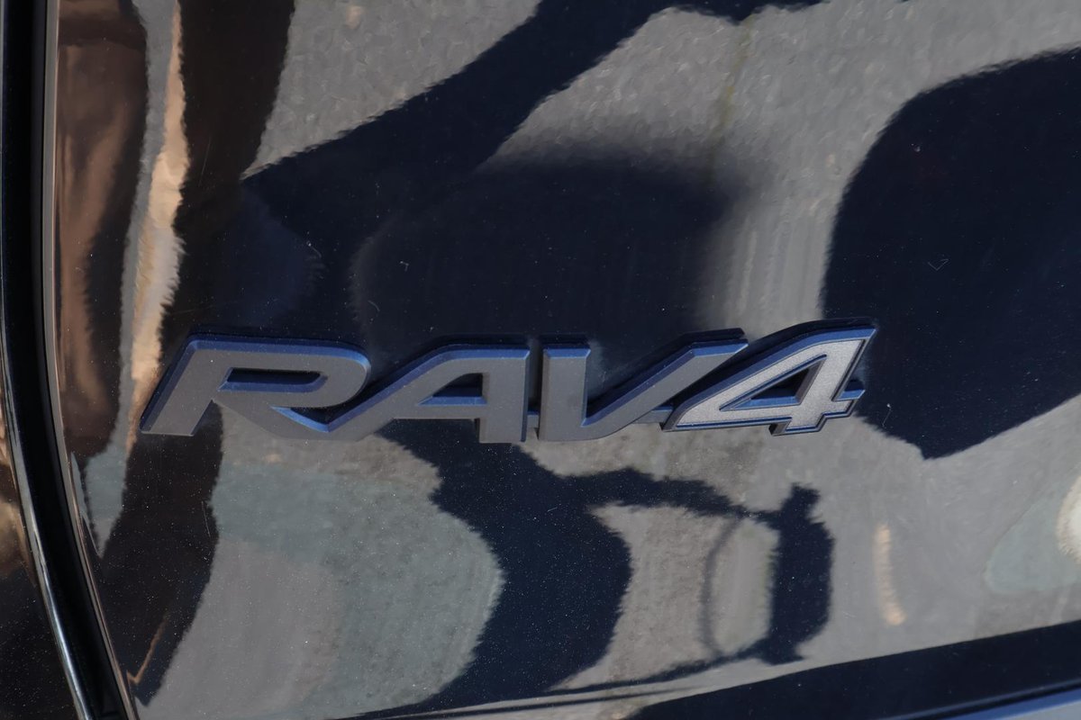 2022 Toyota RAV4 image 34