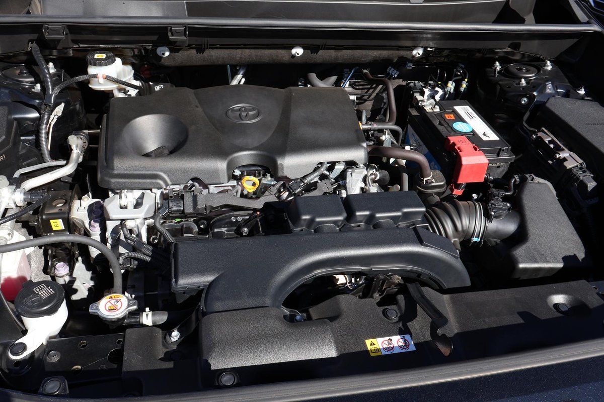 2022 Toyota RAV4 image 31